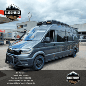 MAN TGE mit 25570R16 BF Goodrich auf schwarze Stahlfelge inkl. Montage und TÜV-Einzelabnahme bei Black Forest - Offroad GmbH