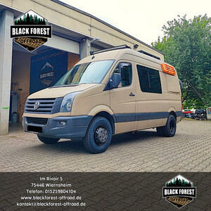 VW Crafter 2E BJ 2006-2017 mit Zwillingsbereifung umgebaut auf 215/85R16 Offroad All-Terrain Bereifung bei Black Forest Offroad GmbH